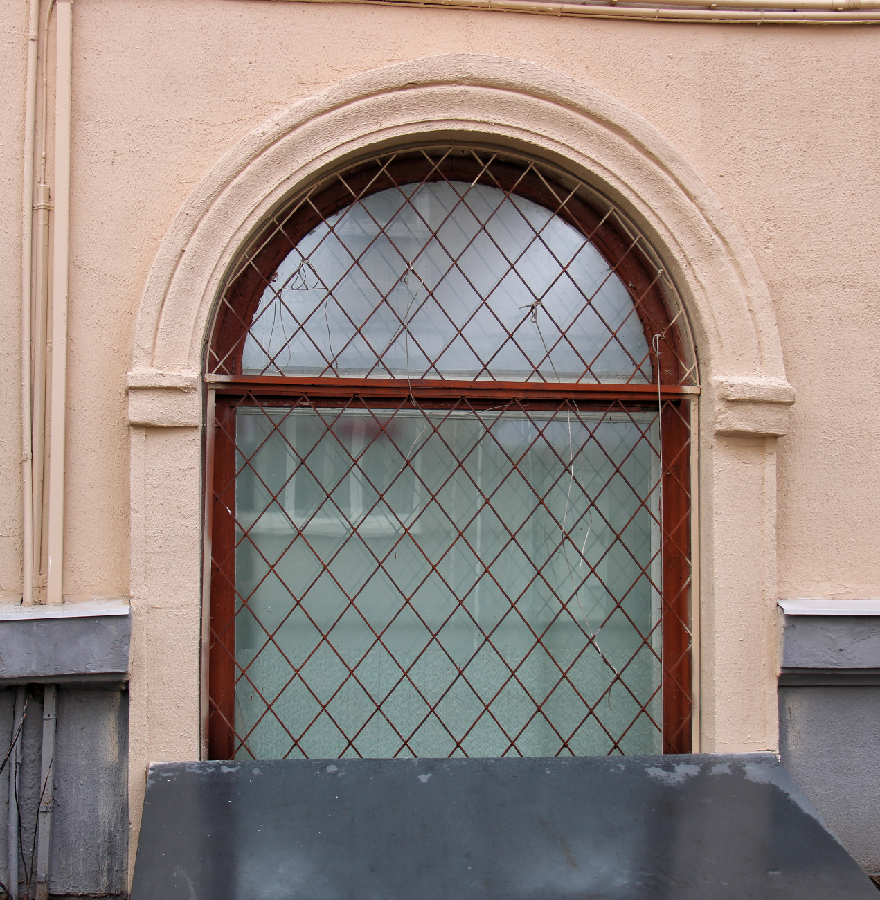 Минск, Улица Чеботарёва, 14 / Стахановская улица, 6