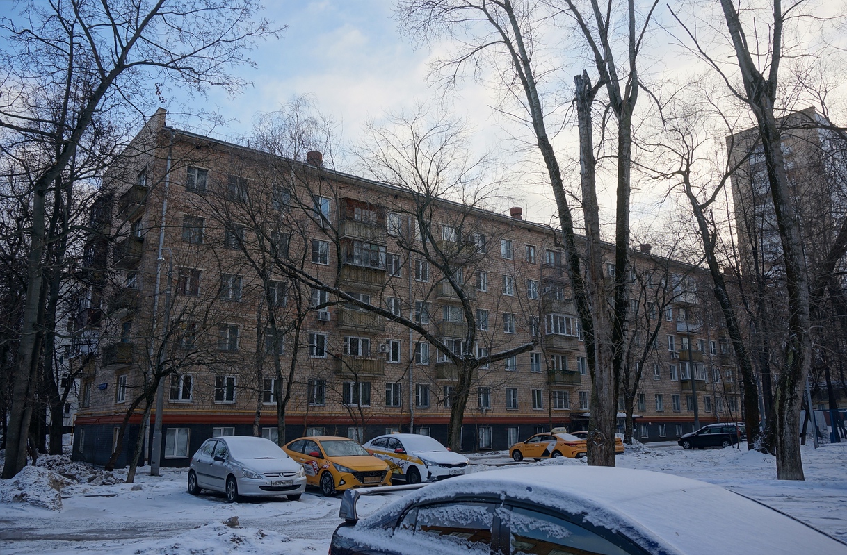 Москва, Зверинецкая улица, 12