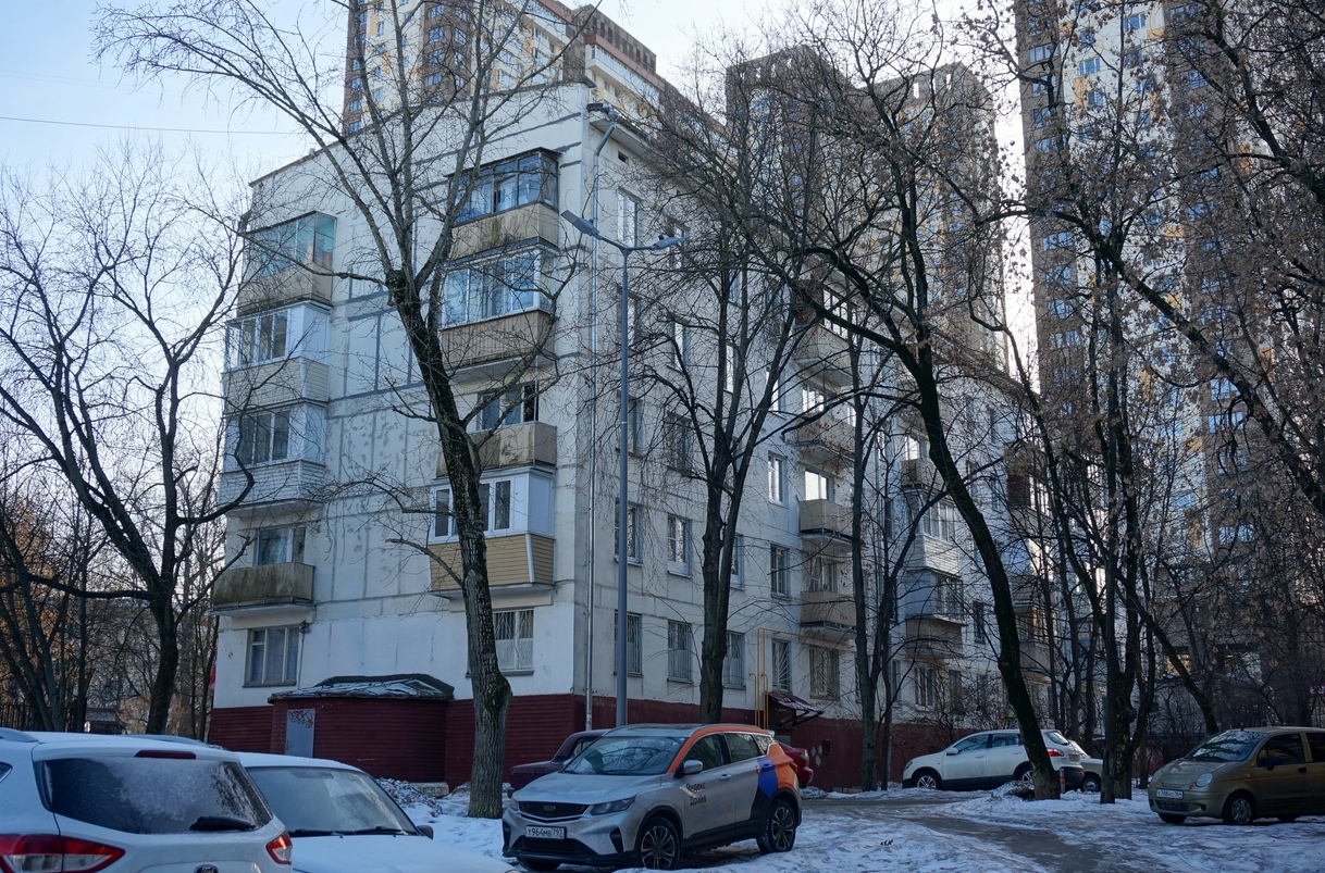 Москва, Первомайская улица, 43