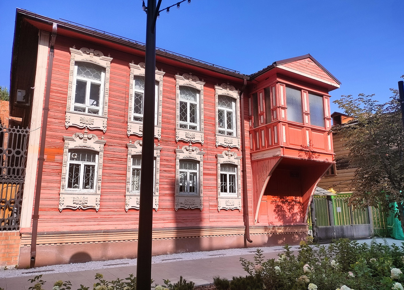 Тюмень, Улица Дзержинского, 34А Тюмень, Улица Дзержинского, 34А