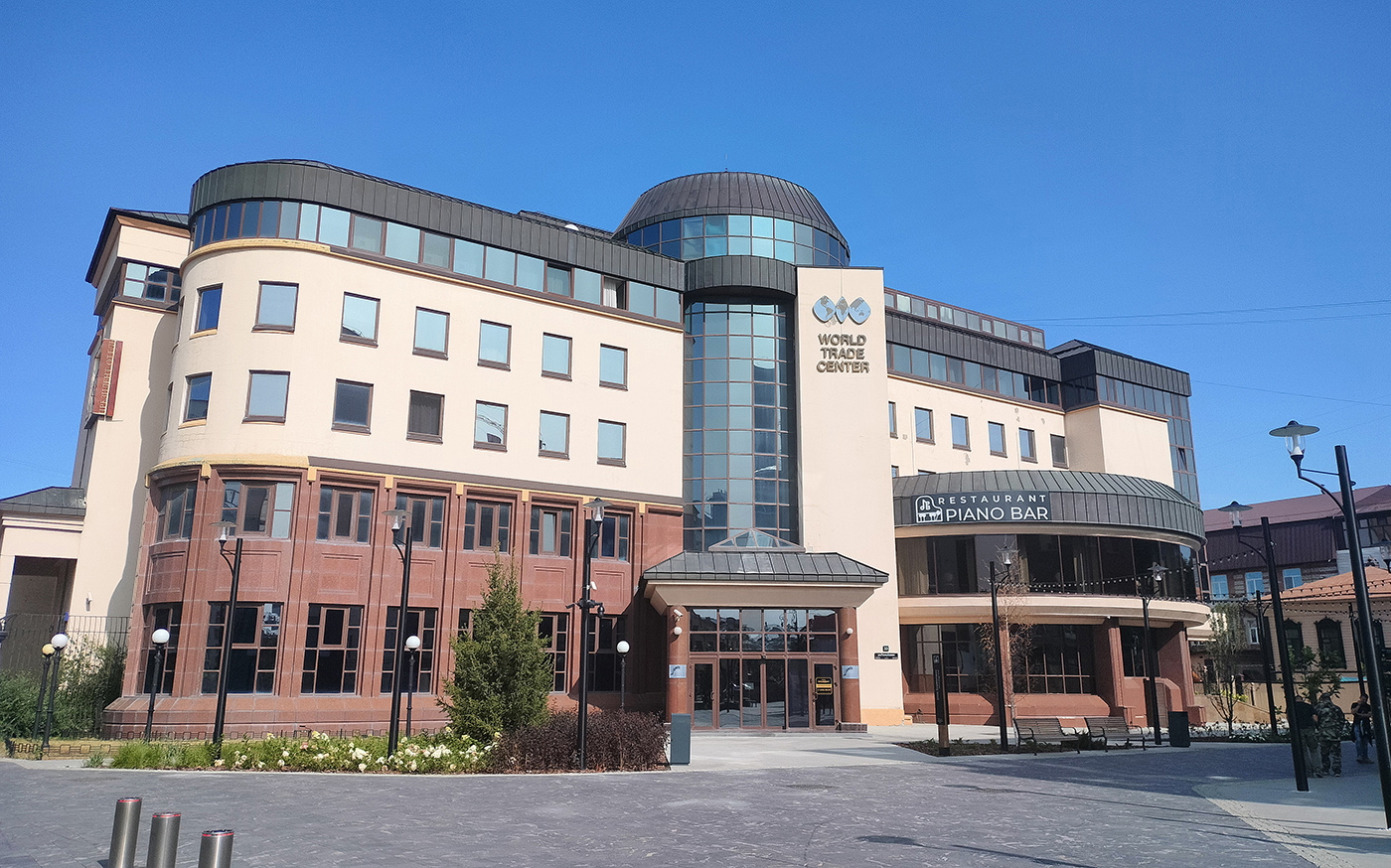 Тюмень, Улица Республики, 33 Тюмень, Улица Республики, 33