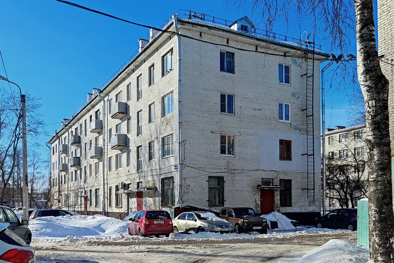 Кириши, Комсомольская улица, 2