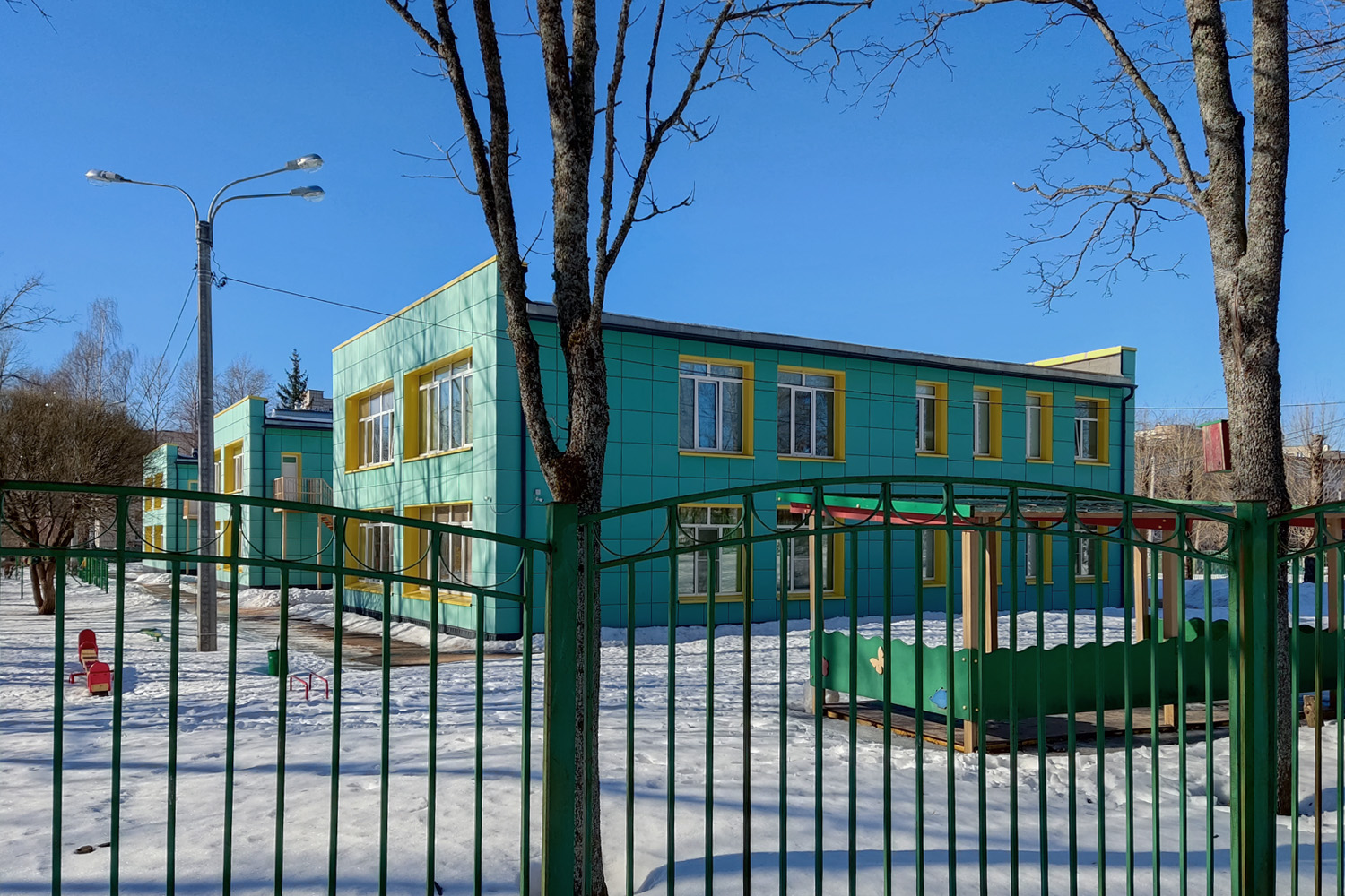 Кириши, Волховская набережная, 16