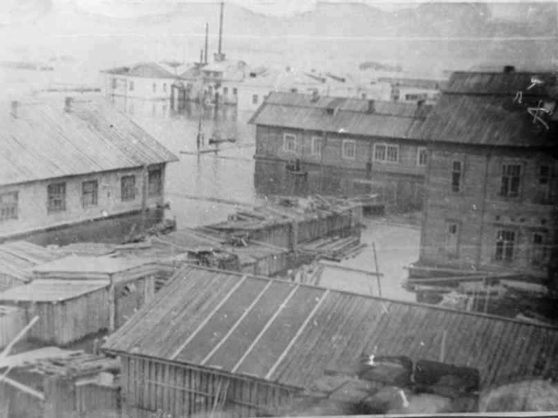 Нарьян-Мар, Первомайская улица, 11