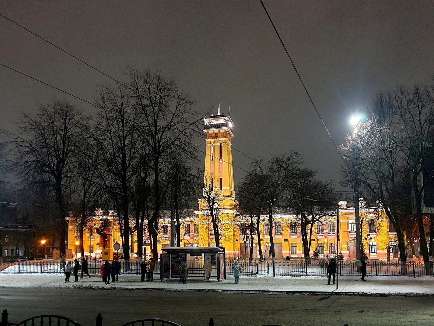 Ярославль, Красная площадь, 8