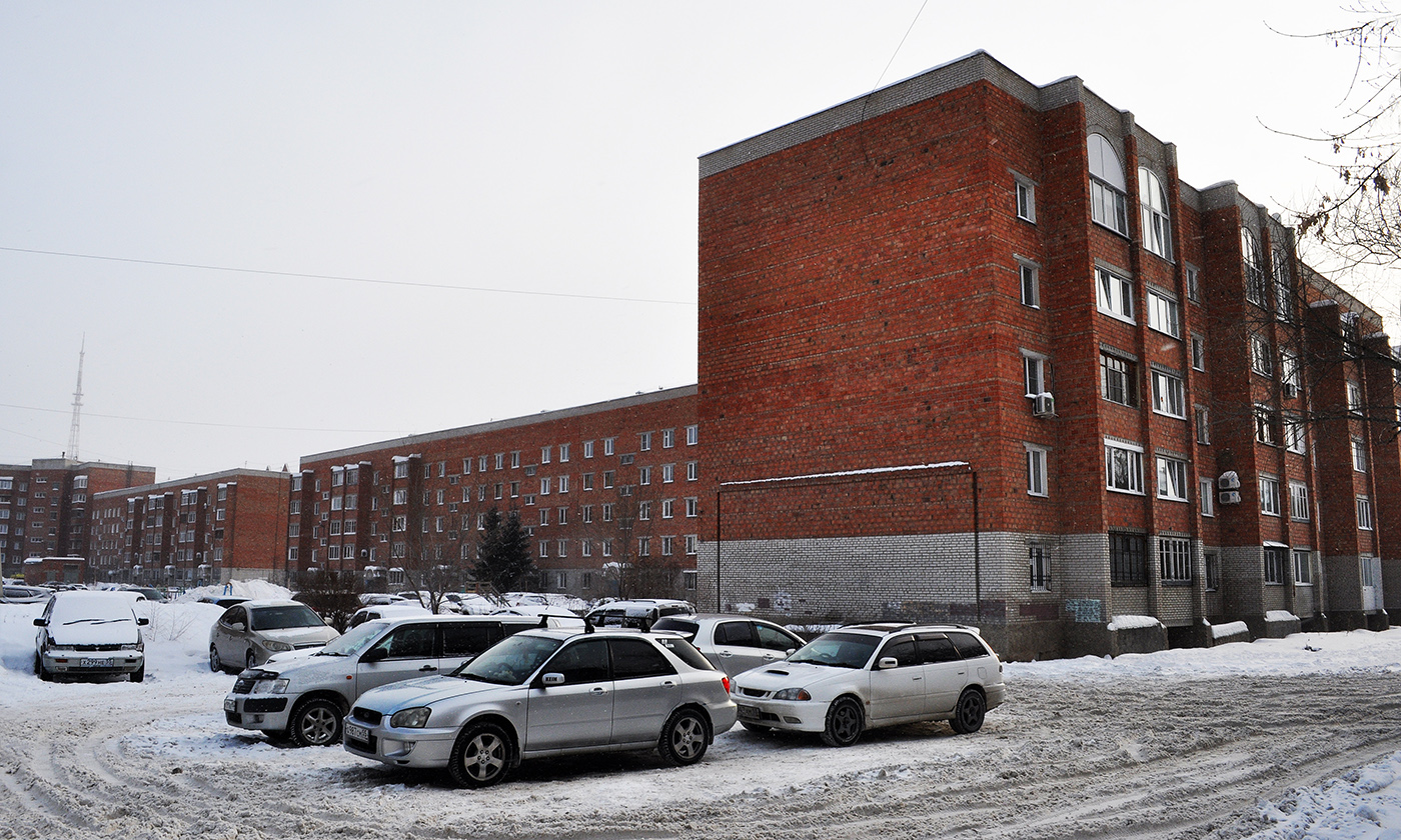 Омск, 2-я Поселковая улица, 3; 4-я Поселковая улица, 2; 4-я Поселковая улица, 4