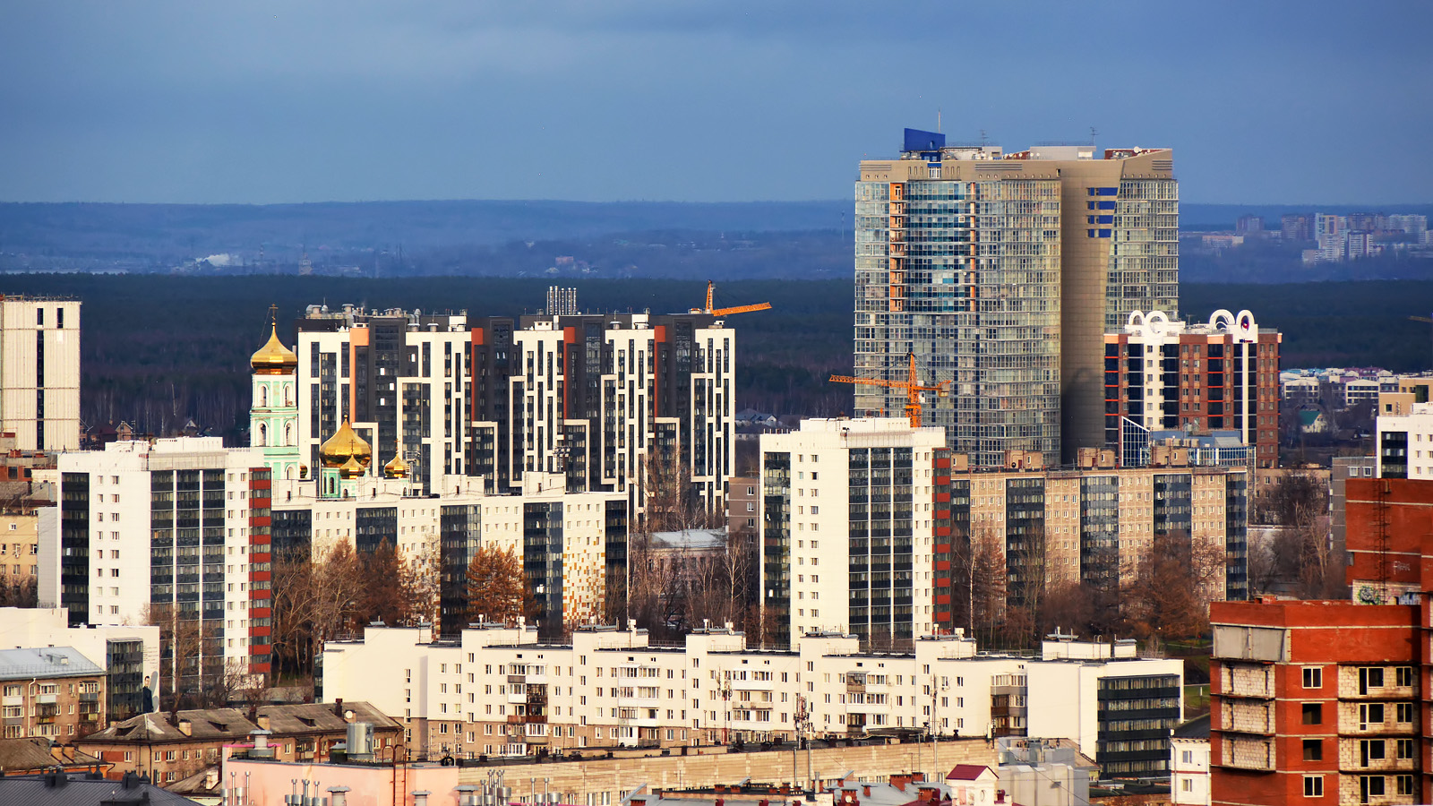 Пермь, Петропавловская улица, 93; Монастырская улица, 95; Петропавловская улица, 91; Монастырская улица, 60; Улица Крисанова, 19; Петропавловская улица, 89; Улица Окулова, 18; Петропавловская улица, 87; Монастырская улица, 46. Пермь — Панорамы