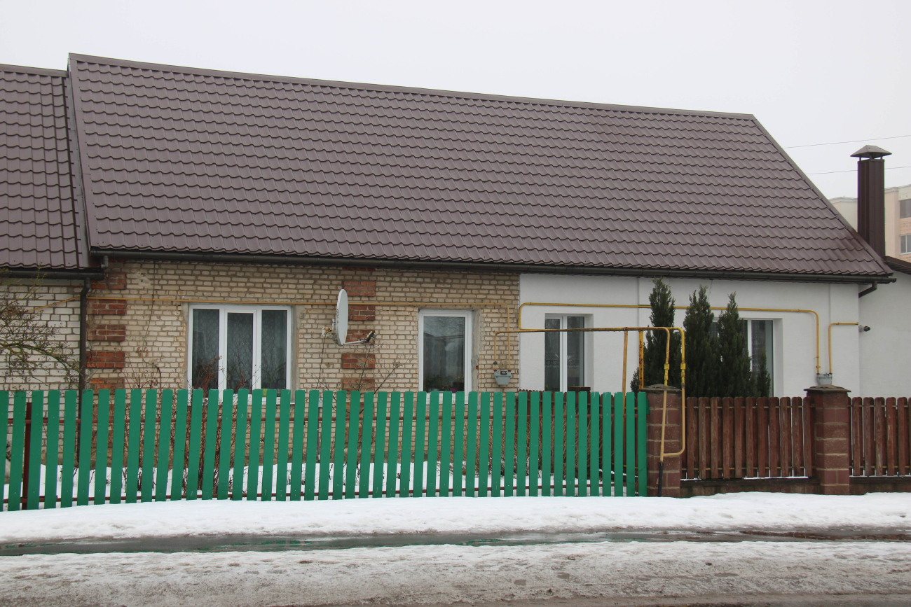 Большевик, Новопоселковая улица, 13