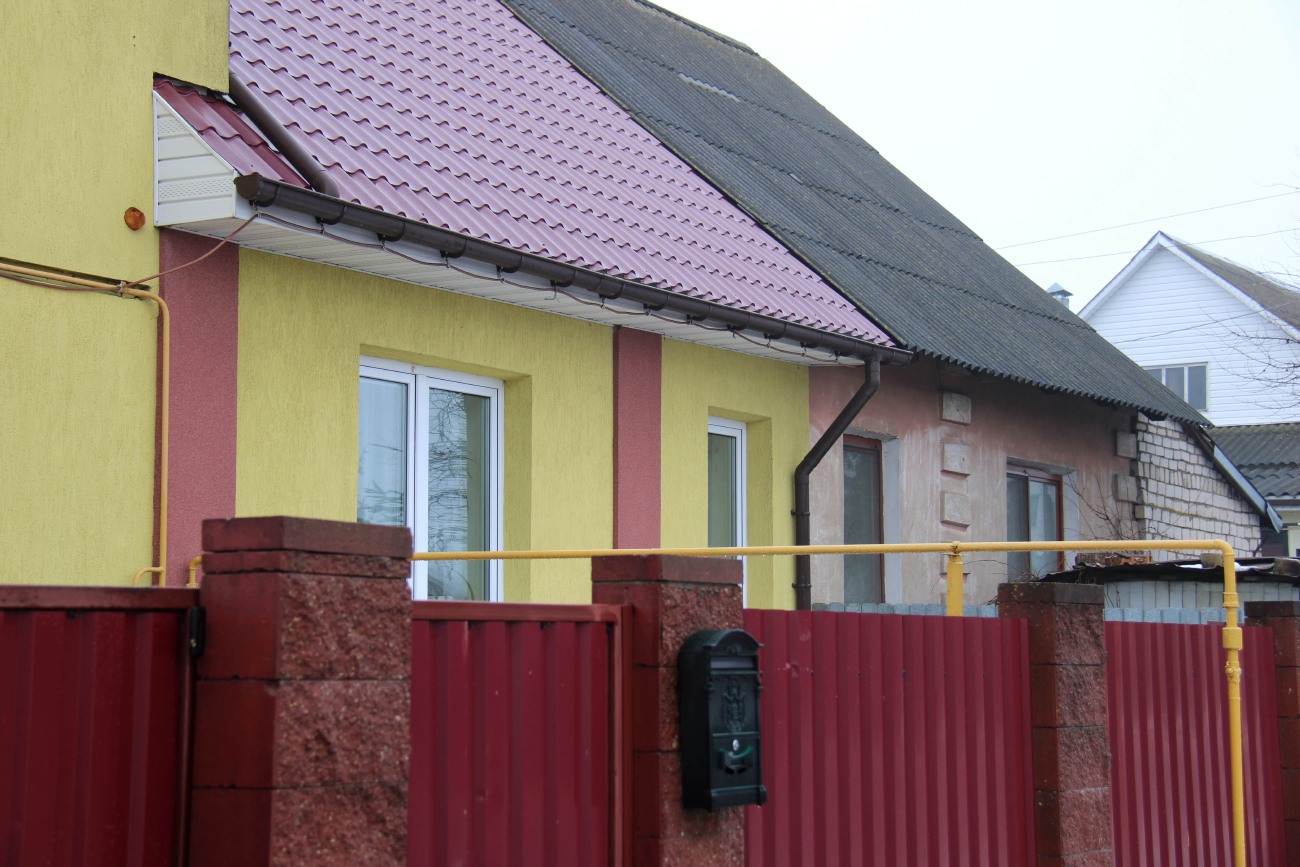 Большевик, Новопоселковая улица, 3