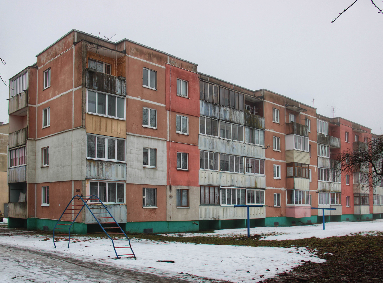 Большевик, Южная улица, 11