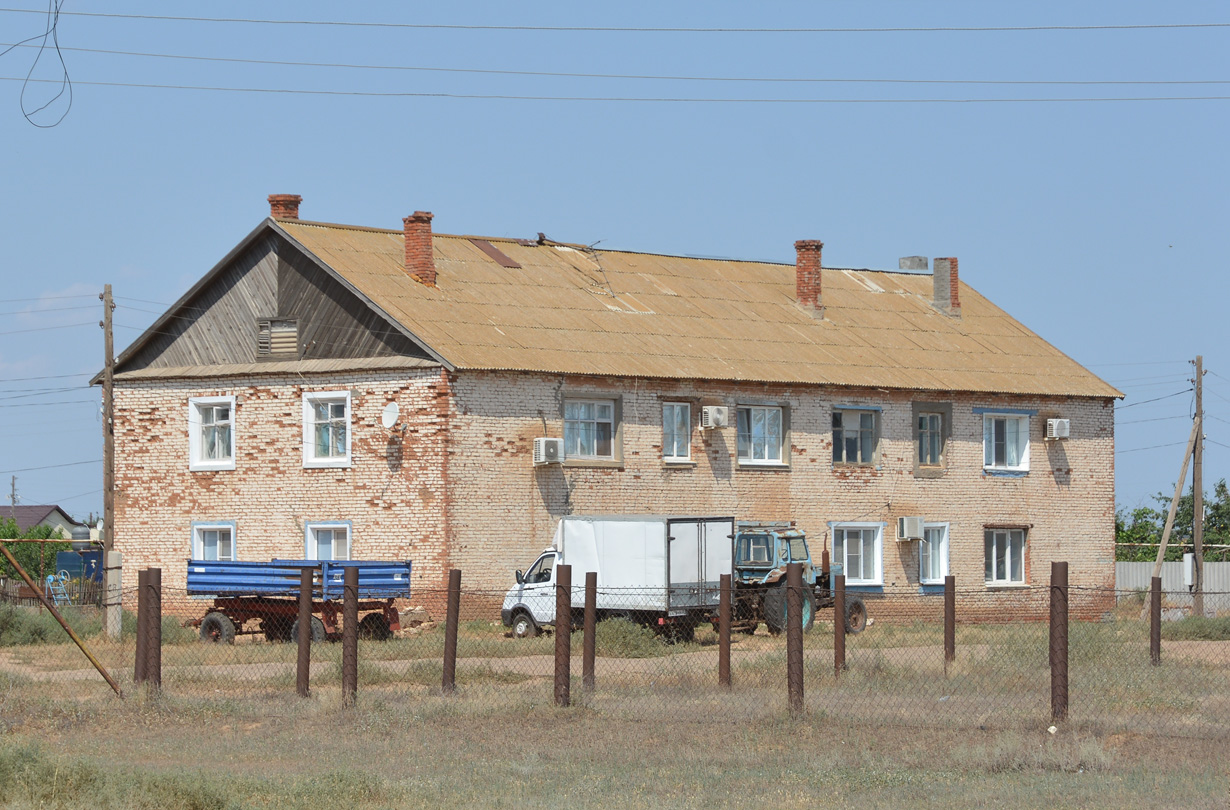 Никольское, Улица Чкалова, 32