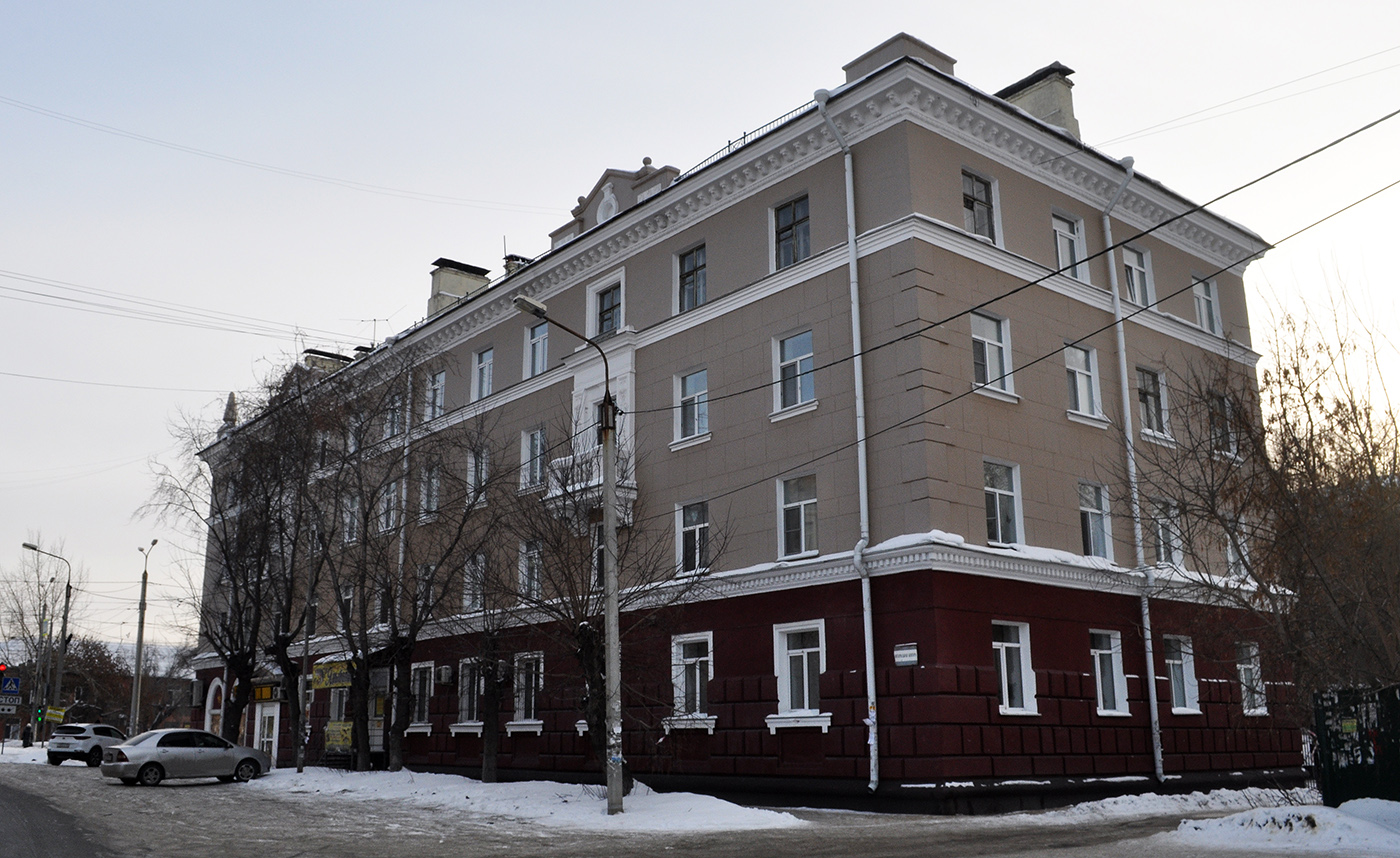 Омск, Улица 10 лет Октября, 191