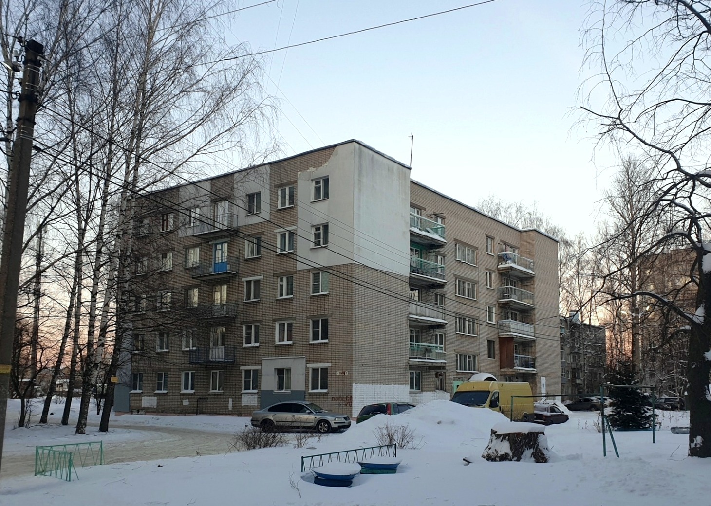 Yaroslavl, Улица Попова, 17