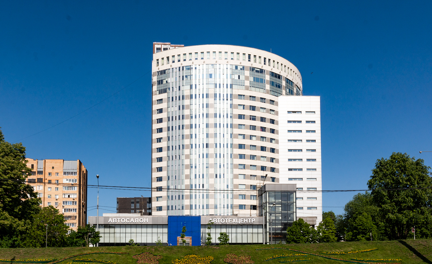 Москва, Улица Ивана Франко, 10; Улица Ивана Франко, 8