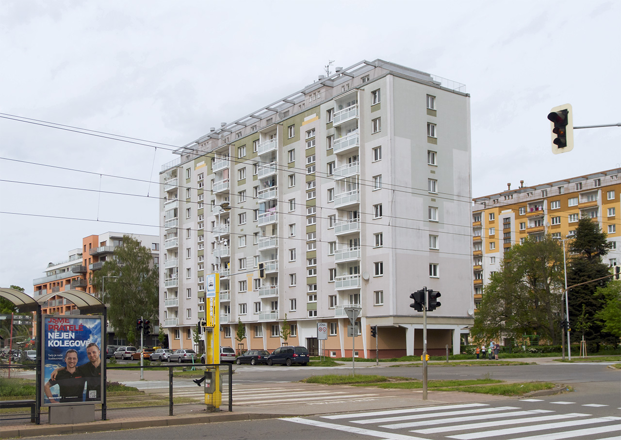 Olomouc, Třída Kosmonautů, 1027/5; Třída Kosmonautů, 1026/3 Olomouc, Třída Kosmonautů, 1027/5; Třída Kosmonautů, 1026/3