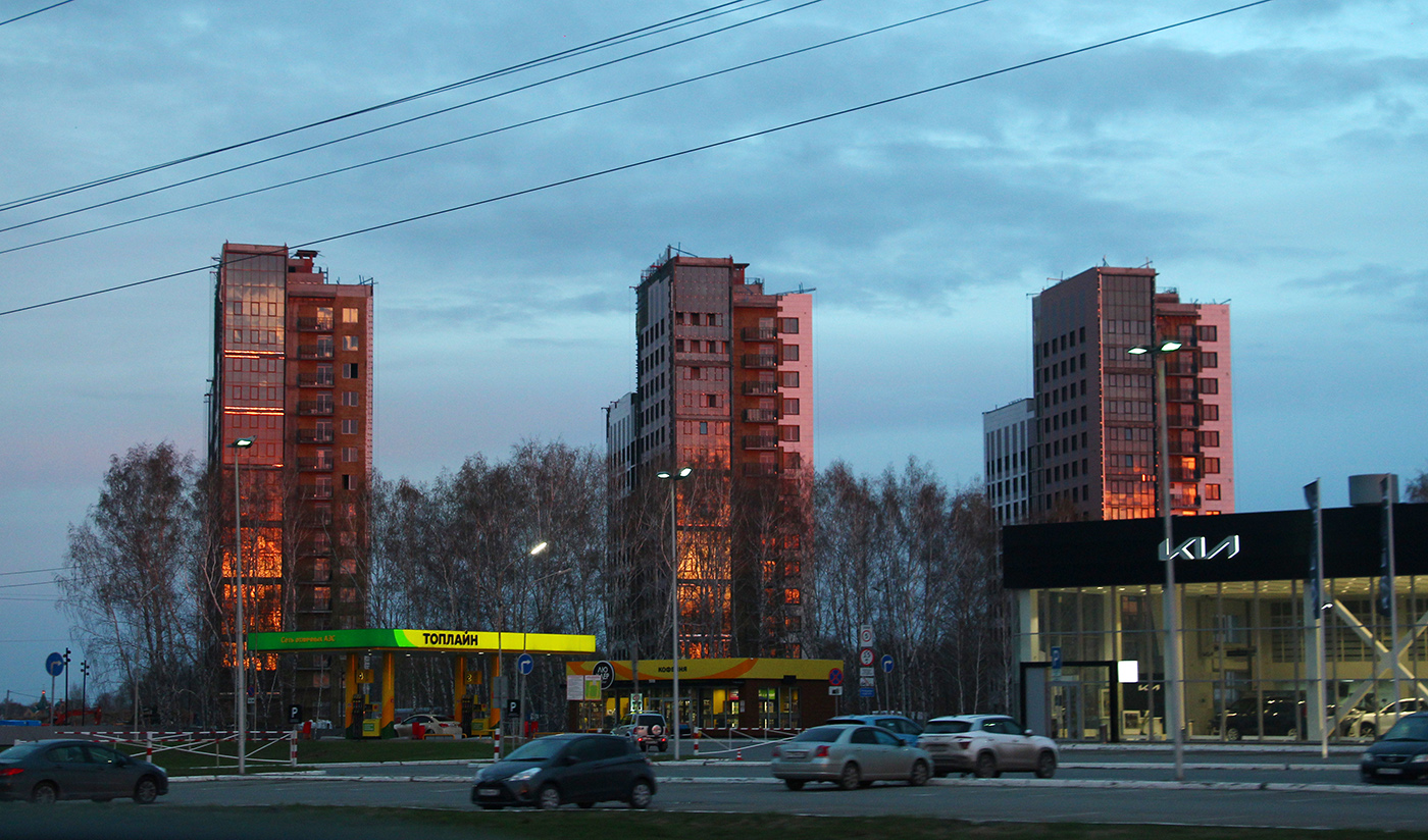 Омск, Волгоградская улица, 59 корп. 4 стр.; Волгоградская улица, 59 корп. 3 стр.; Волгоградская улица, 59 корп. 2 стр.; Волгоградская улица, 59; Волгоградская улица, 61/1 Омск, Волгоградская улица, 59 корп. 4 стр.; Волгоградская улица, 59 корп. 3 стр.; Волгоградская улица, 59 корп. 2 стр.; Волгоградская улица, 59; Волгоградская улица, 61/1