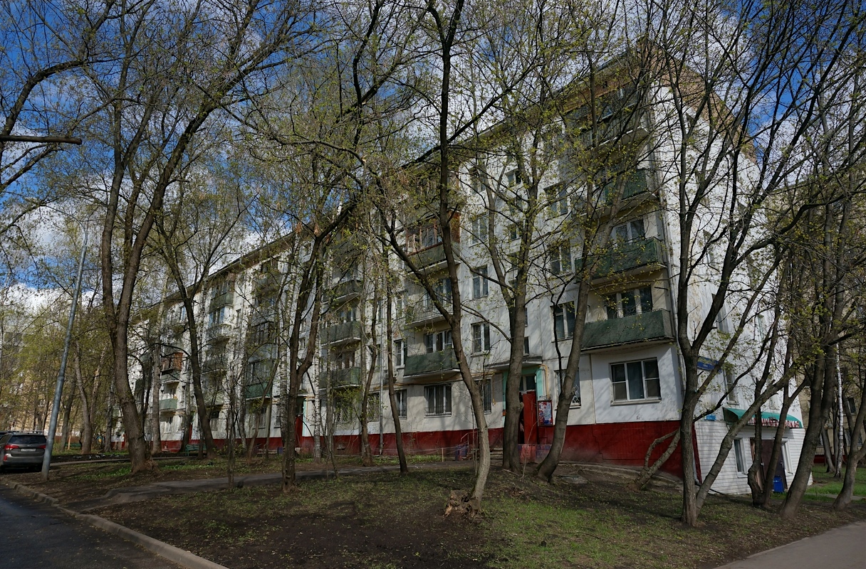 Москва, Улица Юных Ленинцев, 111 корп. 1