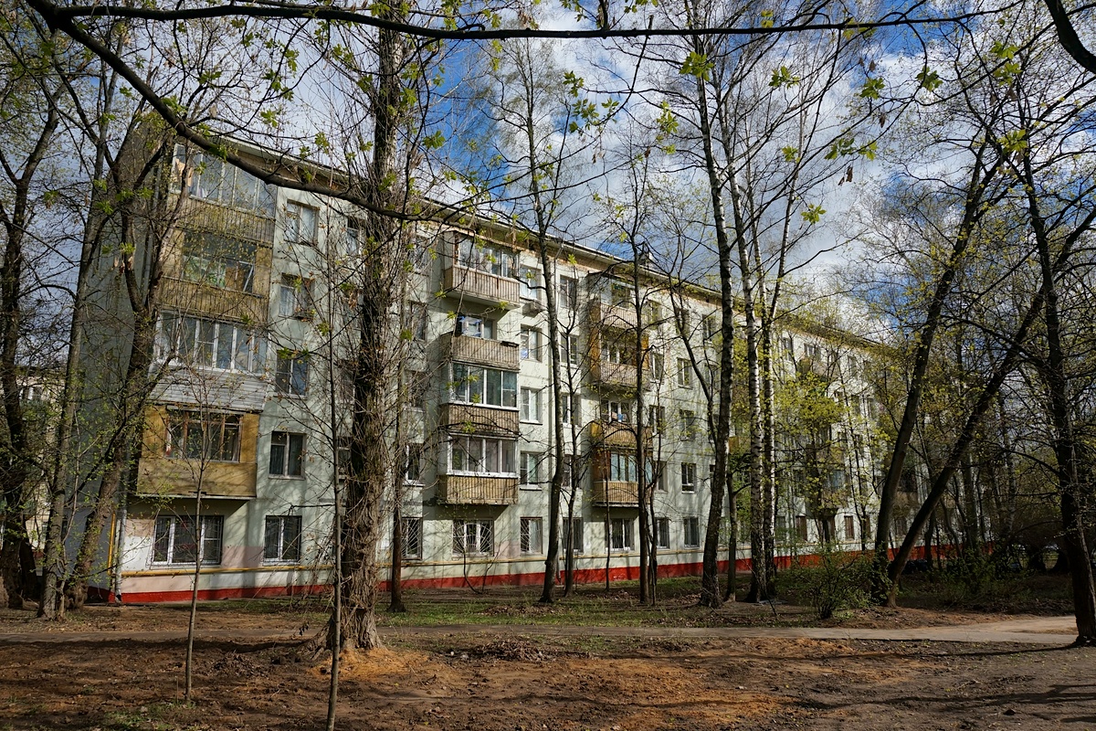 Москва, Улица Юных Ленинцев, 105 корп. 1