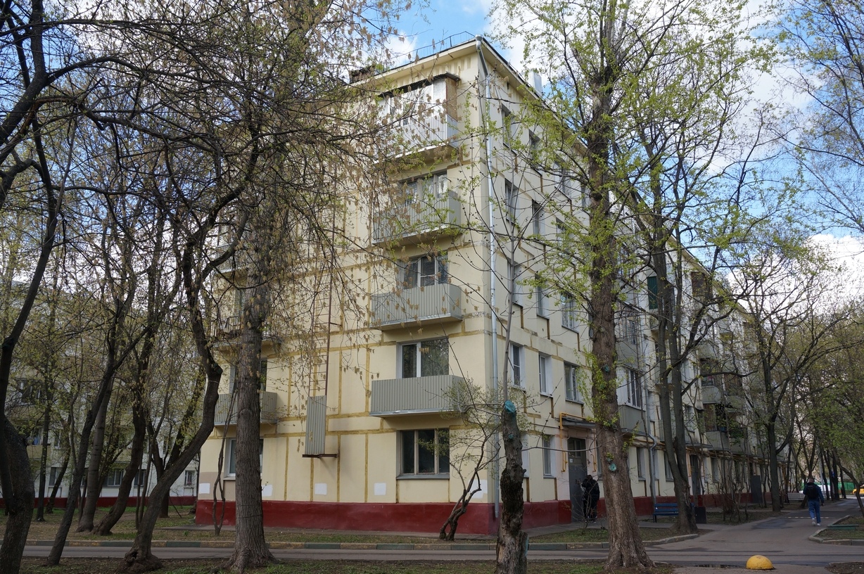 Москва, Улица Юных Ленинцев, 32