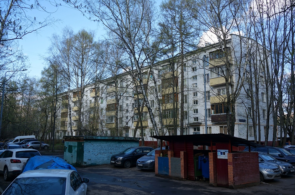 Москва, Улица Юных Ленинцев, 64