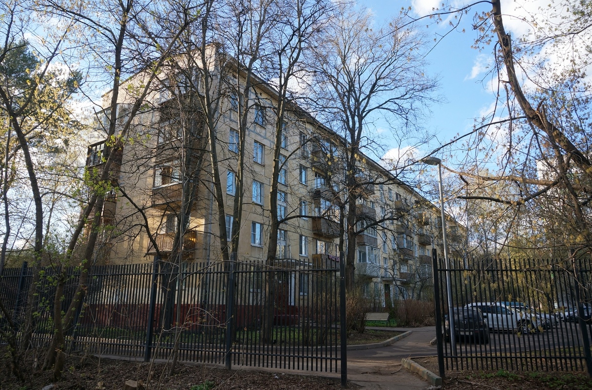 Москва, Улица Юных Ленинцев, 98