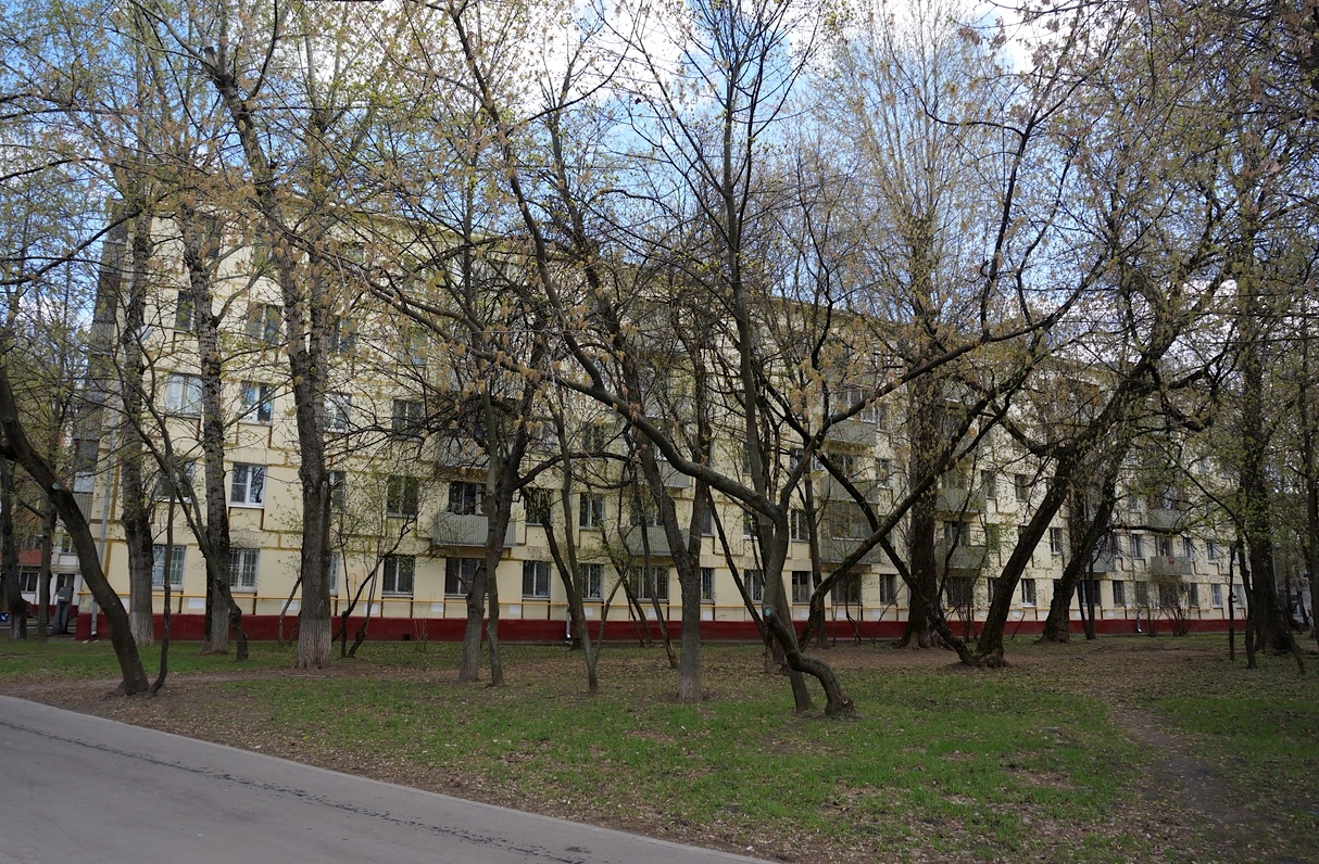 Москва, Улица Юных Ленинцев, 32
