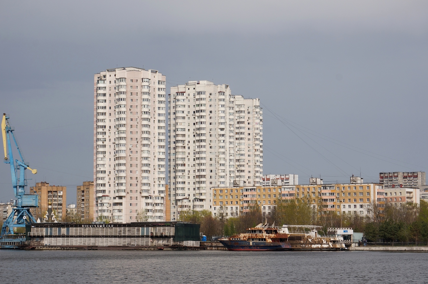 Moscow, Улица Гурьянова, 19 корп. 2; Улица Гурьянова, 19 корп. 1