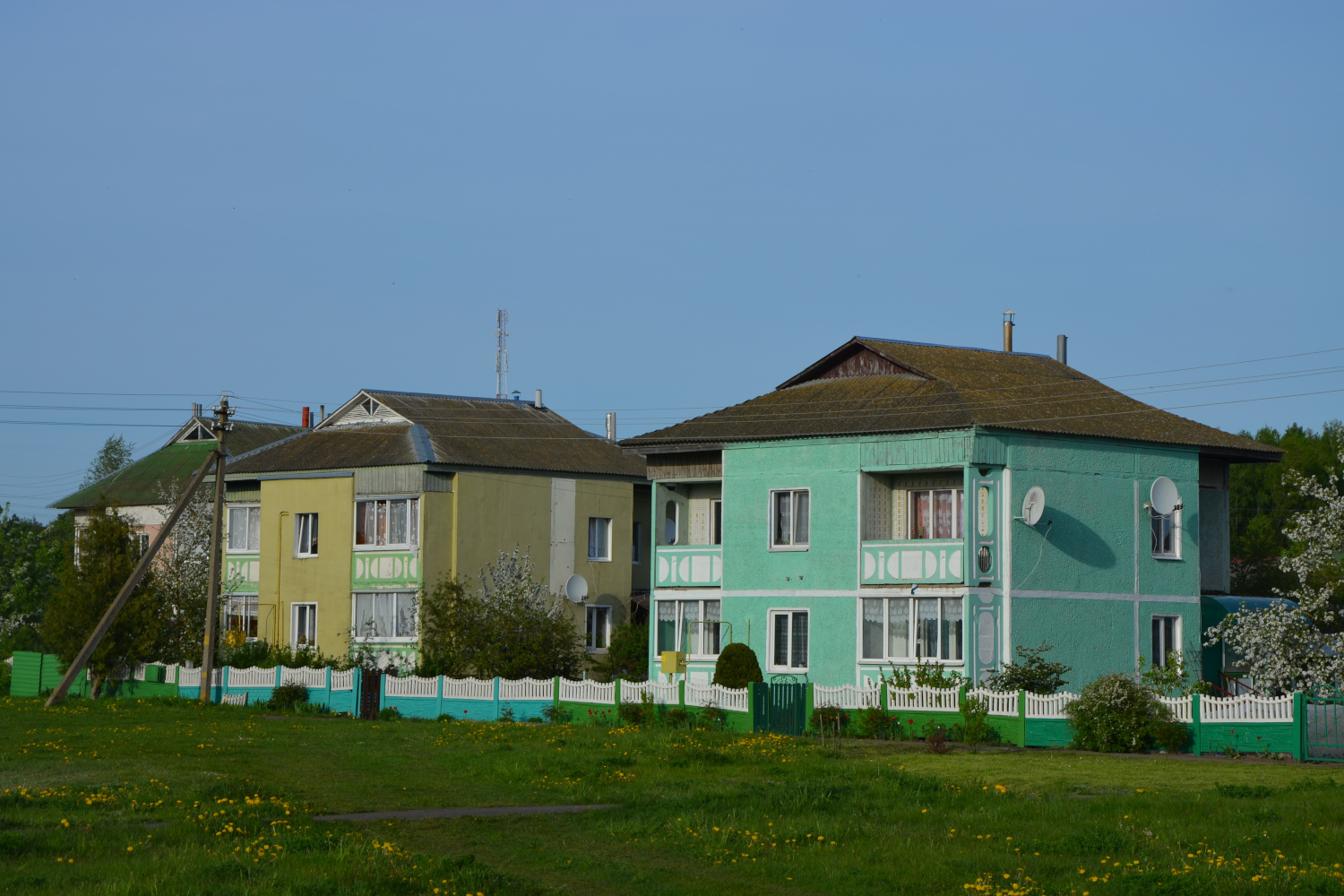 Новосёлки, Улица Дружбы, 2; Улица Дружбы, 3