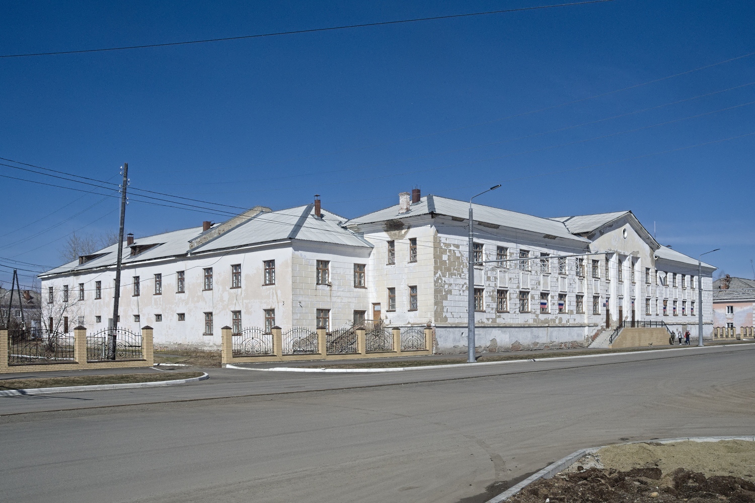 Волчанск, Улица Карпинского, 4