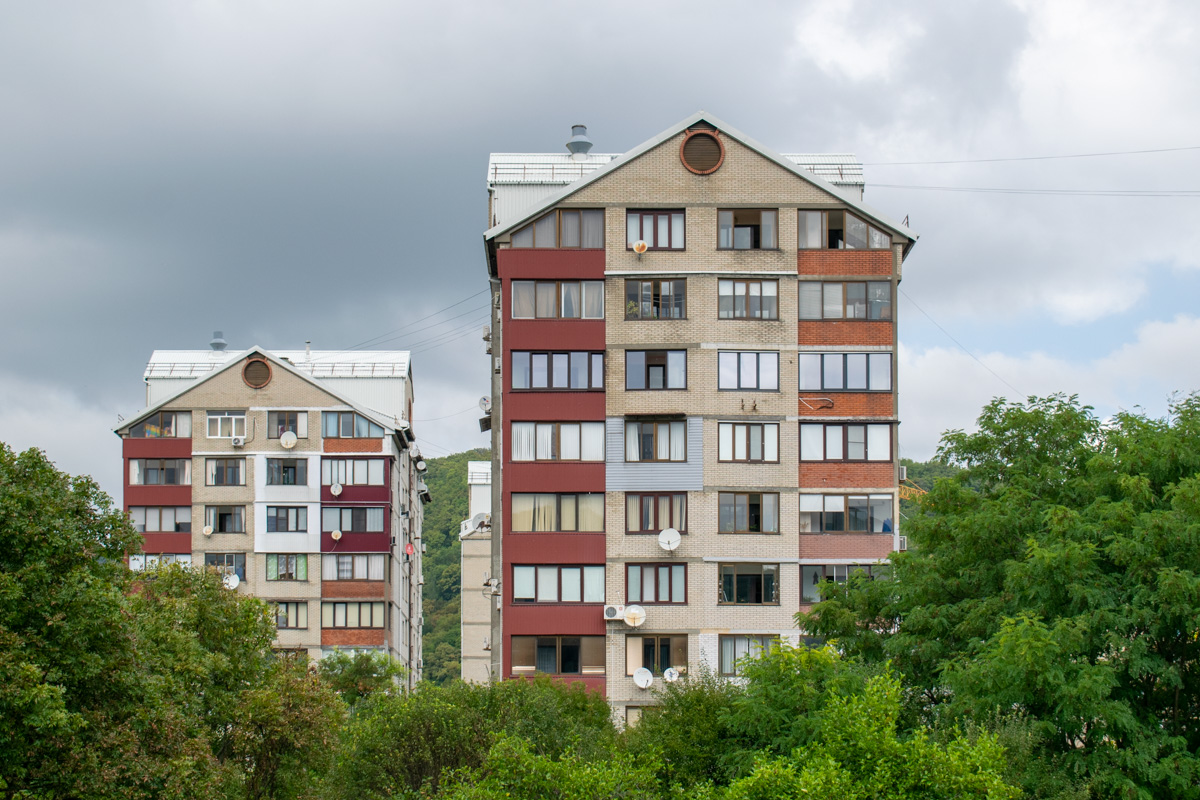 Туапсинский район, прочие н.п., с. Агой, Горная улица, 6; с. Агой, Горная улица, 4