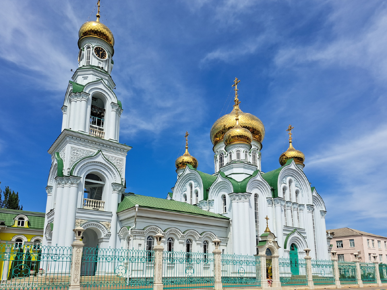 Батайск, Площадь Святого Андрея Первозванного, 1