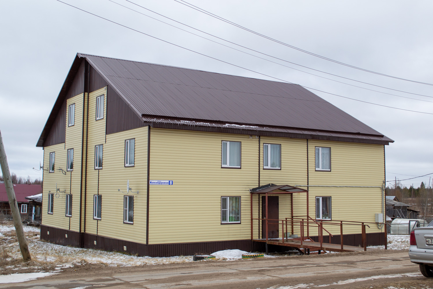 Онежский район, прочие н.п., пос. Кодино, Железнодорожная улица, 8