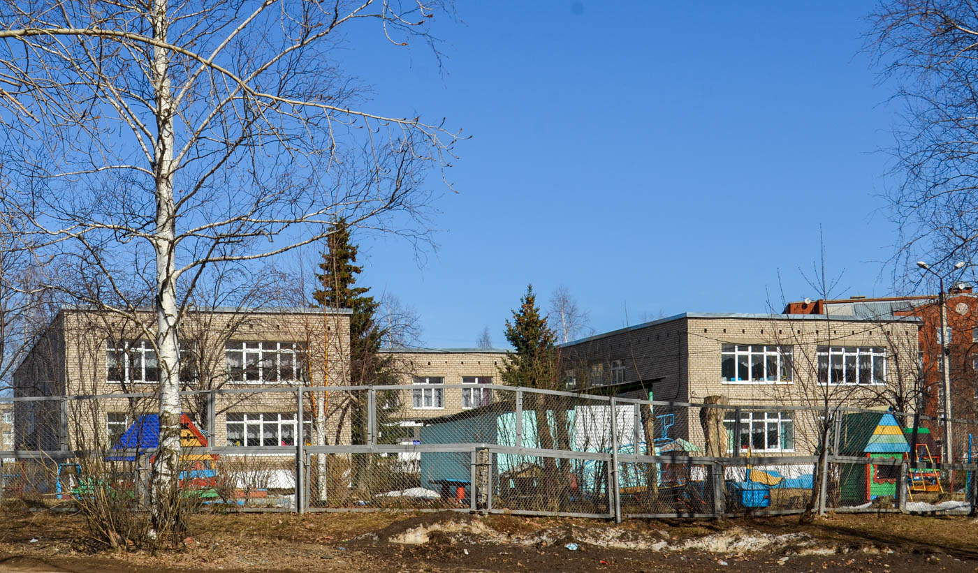 Chernushka, Улица Нефтяников, 6А
