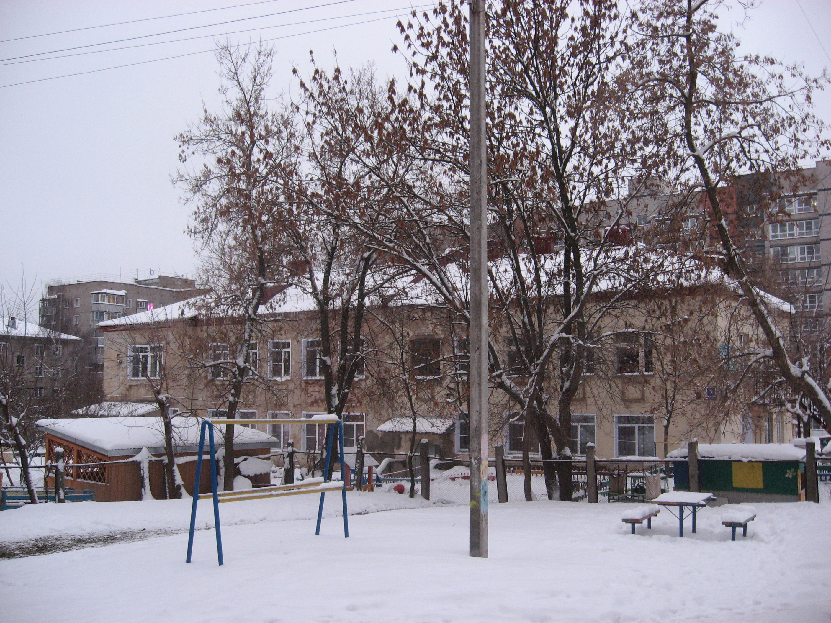 Киров, Улица Захватаева, 7