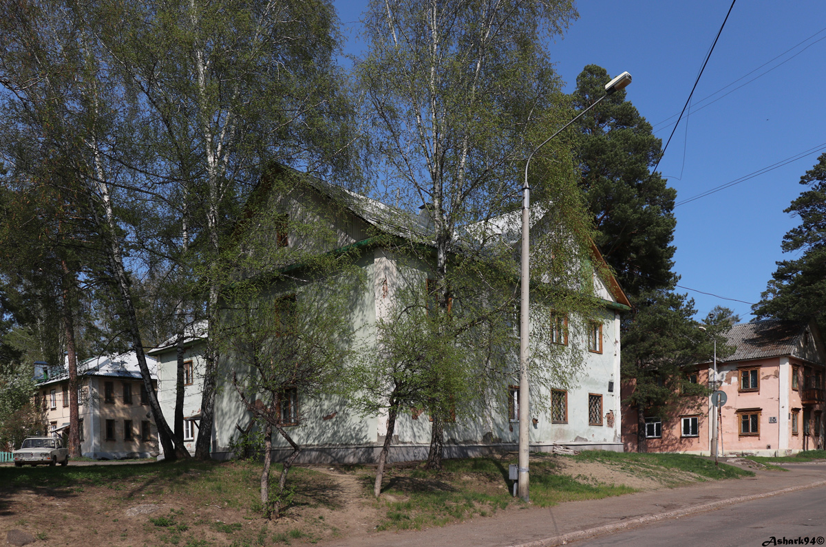 Железногорск, Комсомольская улица, 17 / Улица Пушкина, 17