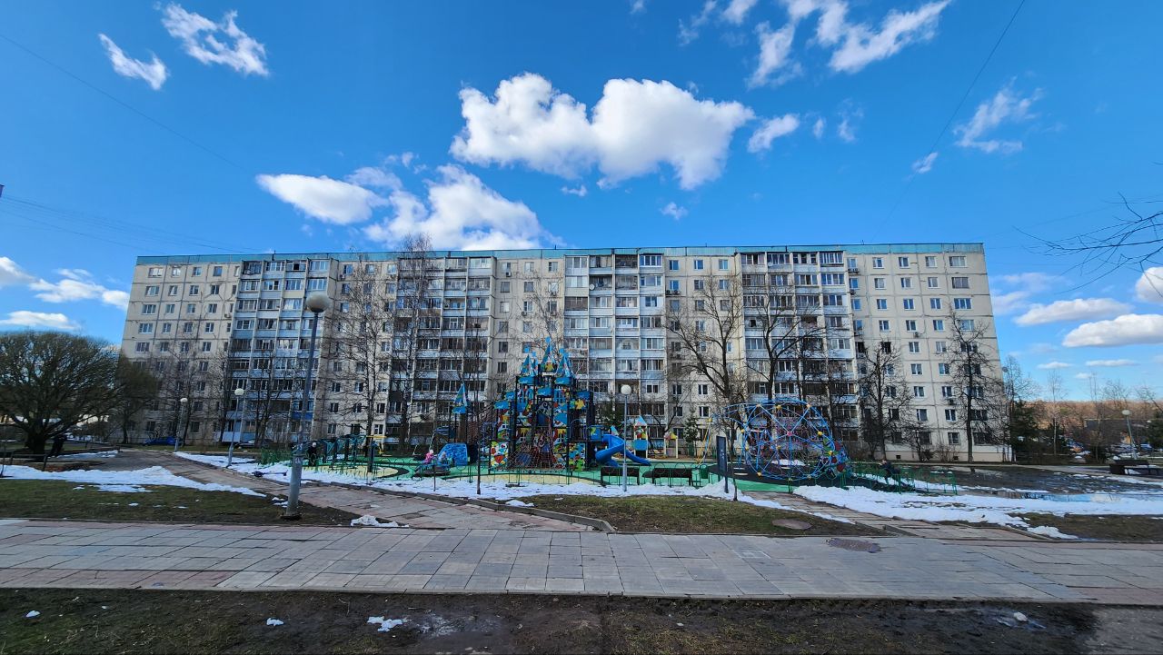Krasnogorsk, Улица Карбышева, 27 корп. 1