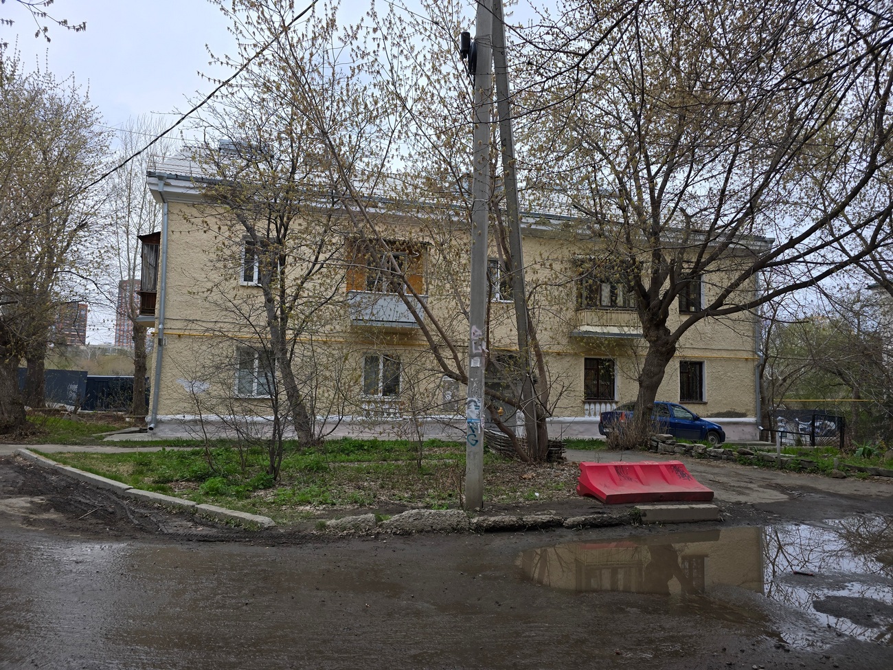 Екатеринбург, Набережная Рабочей Молодёжи, 51