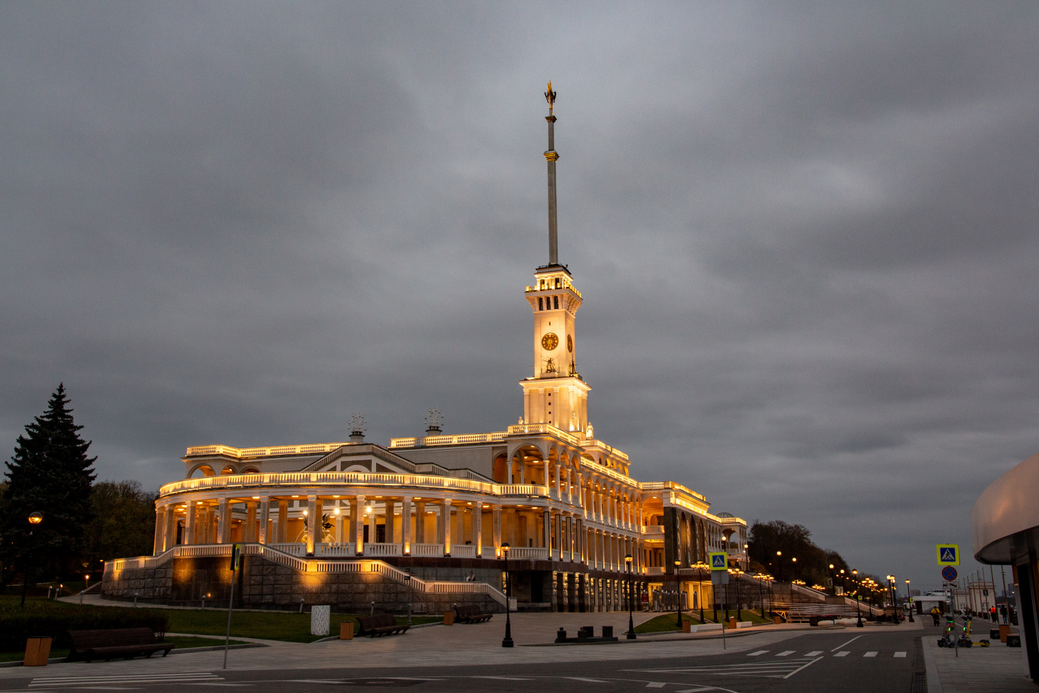 Москва, Ленинградское шоссе, 51