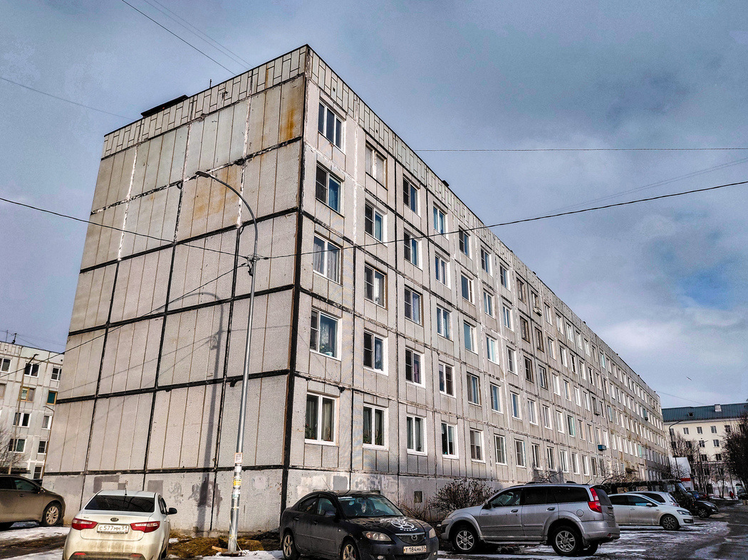 Мурманск, Улица Нахимова, 18
