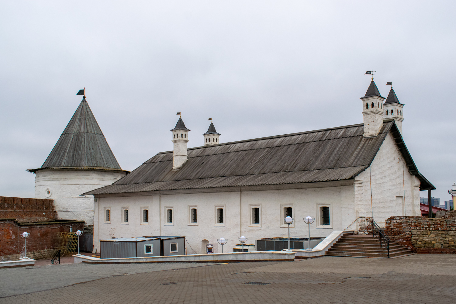 Казань, Кремль, Безымянная башня; Кремль, 16 корп. 2