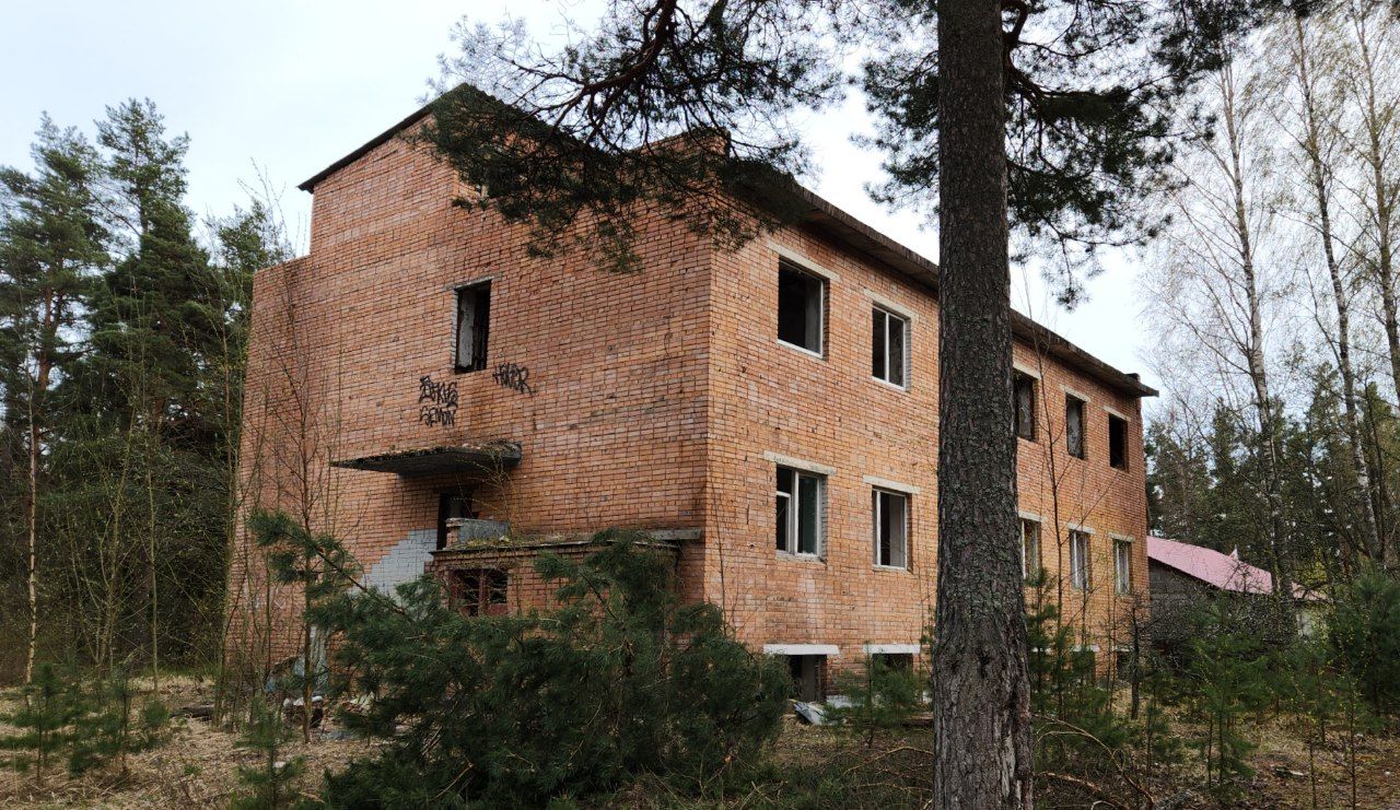 Ломоносовский район, прочие н. п., Форт Красная Горка