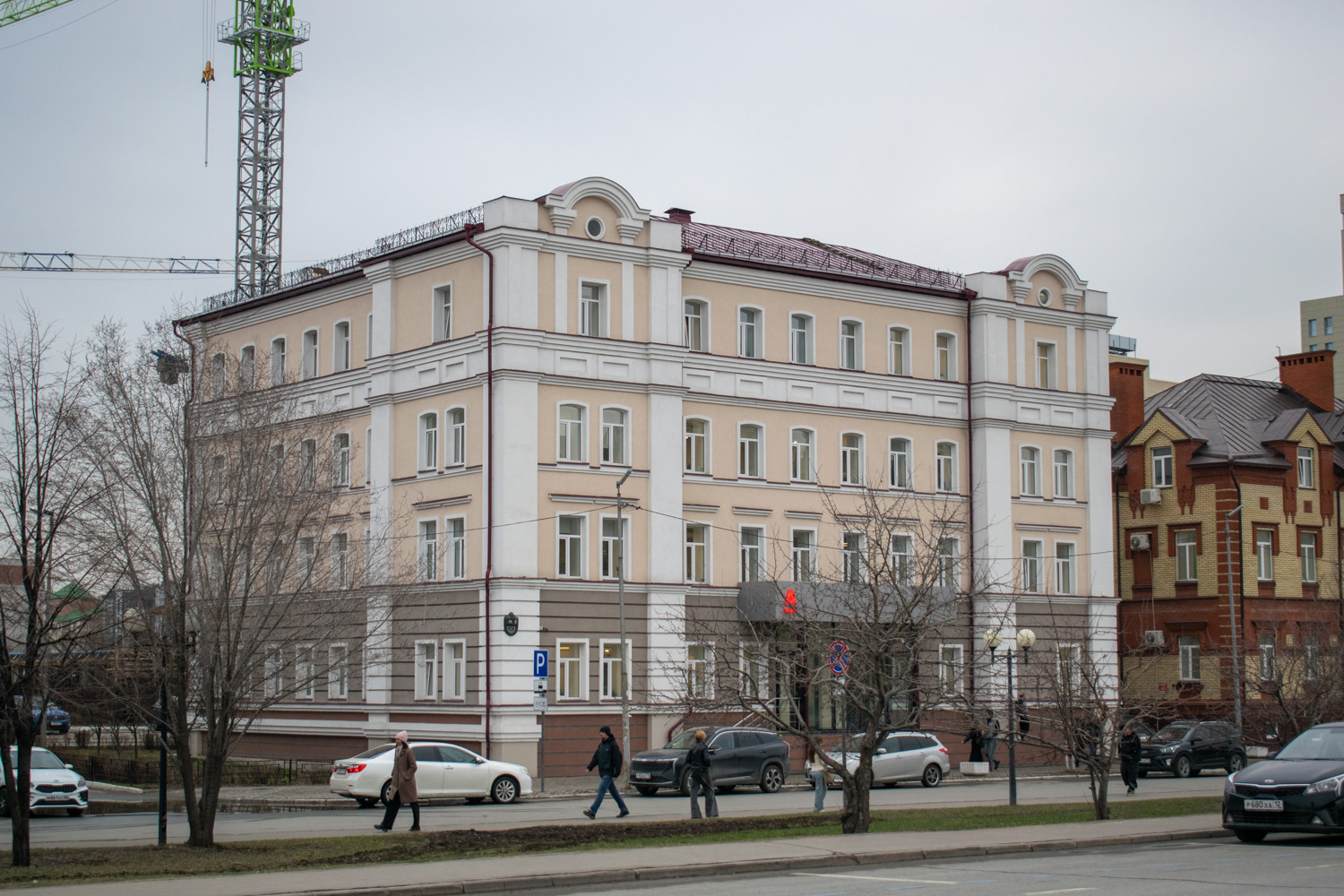 Казань, Петербургская улица, 76