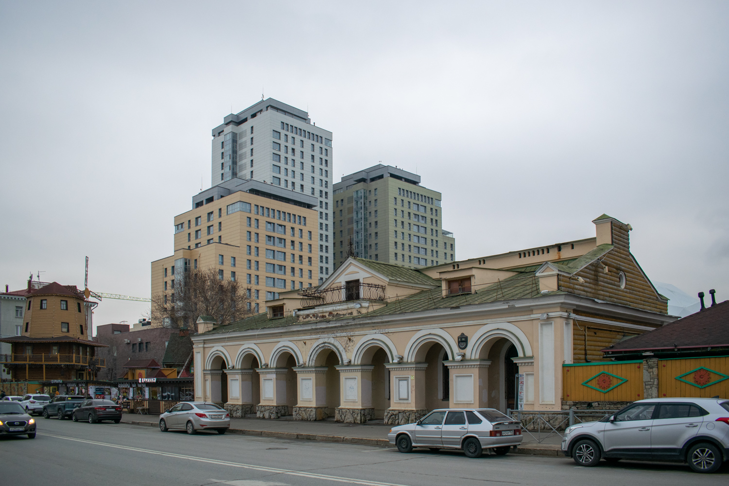 Казань, Петербургская улица, 58; Петербургская улица, 64