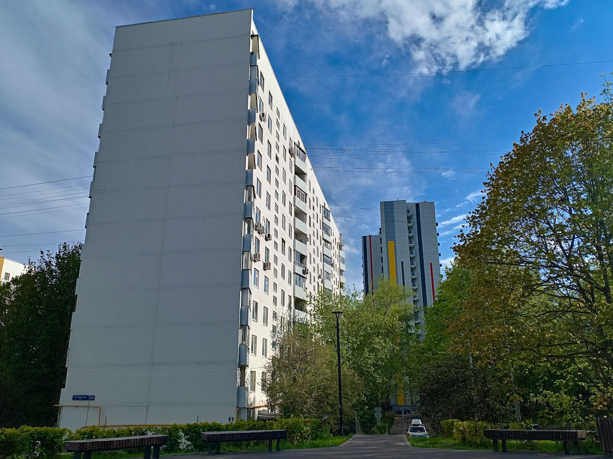 Москва, Улица Островитянова, 33; Улица Островитянова, 33А