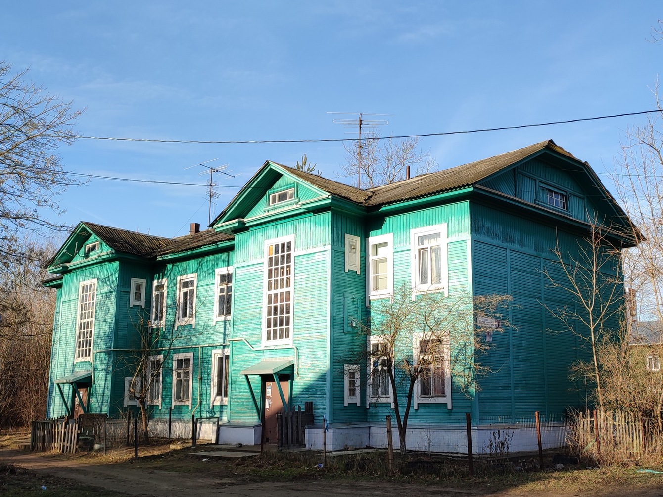 Тверь, Инициативная улица, 11 / Текстильный проезд, 10