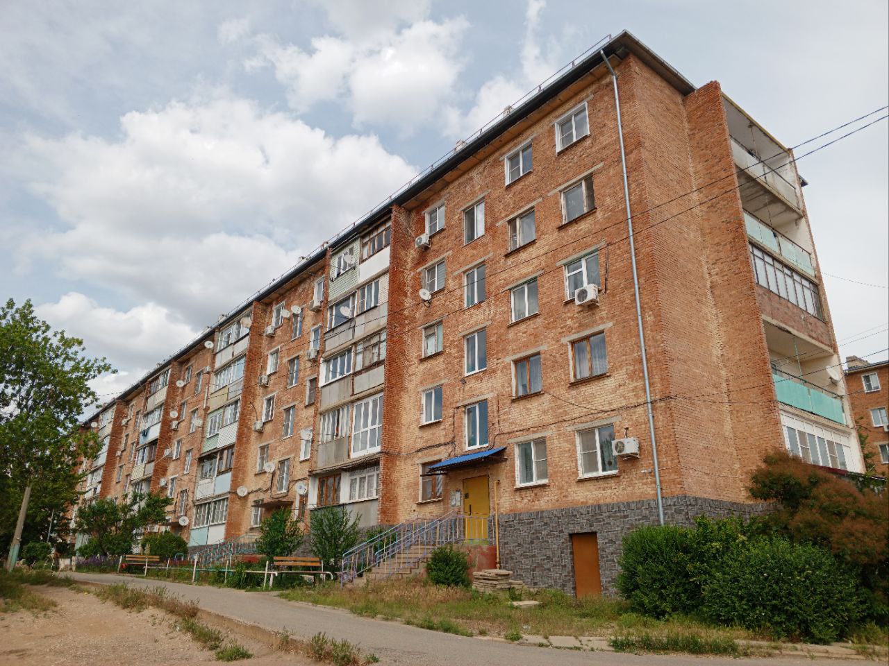 Красные Баррикады, Улица 50 лет Октября, 2