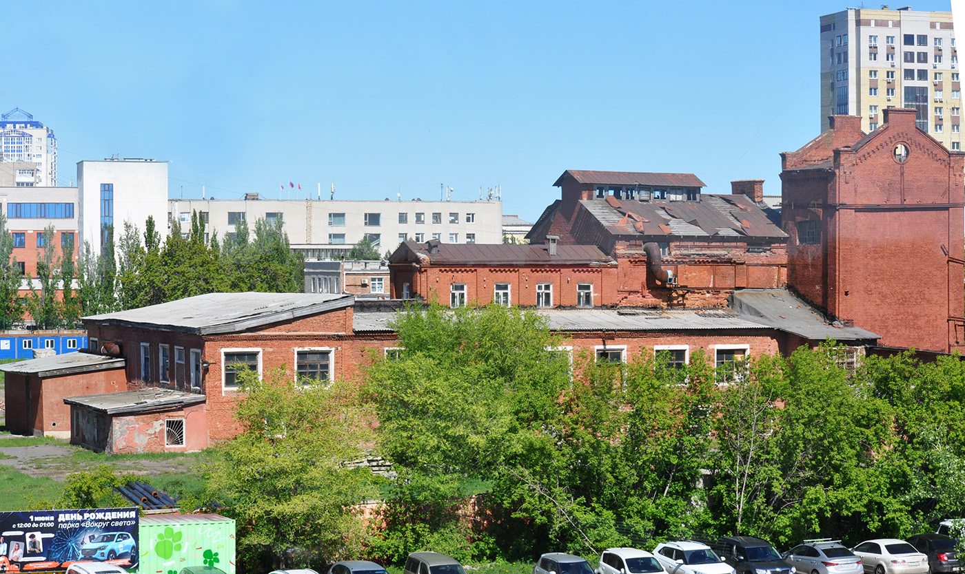 Омск, 6-я Северная улица, 1/1*