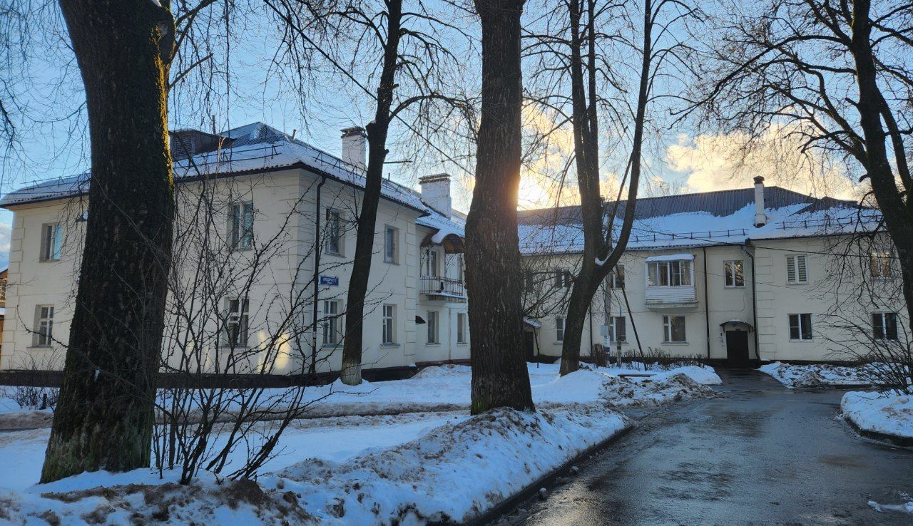 Dedovsk, Улица Володарского, 15