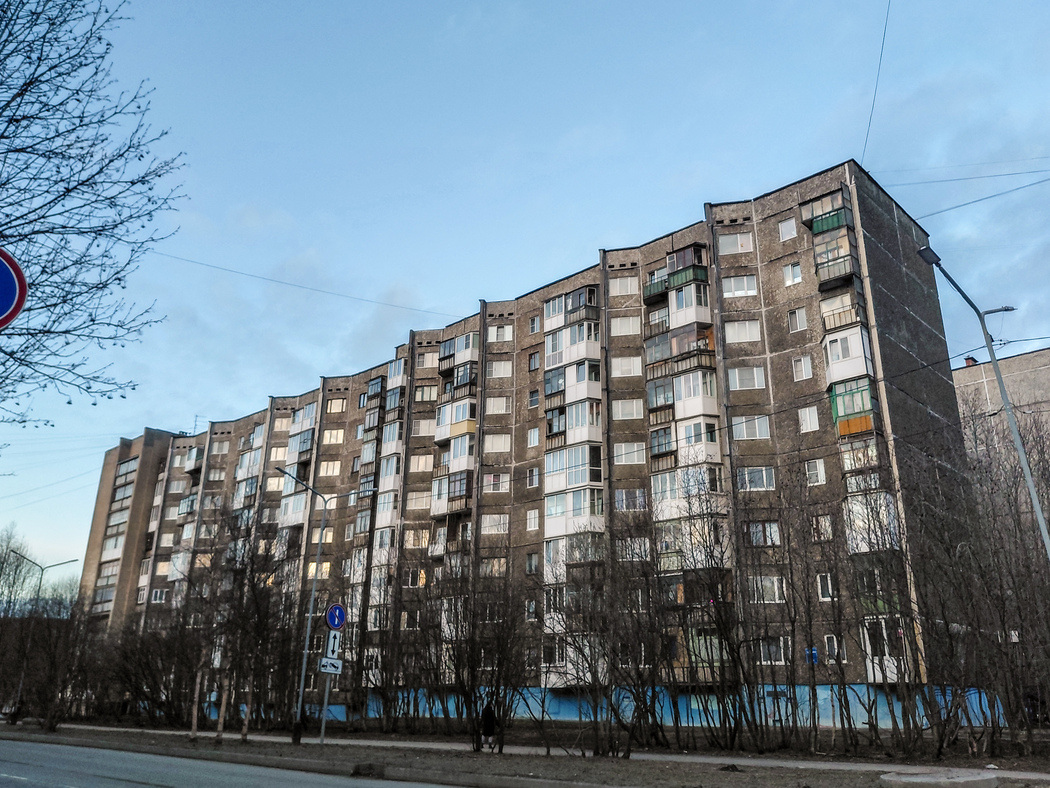 Мурманск, Улица Ушакова, 1; Улица Ушакова, 3