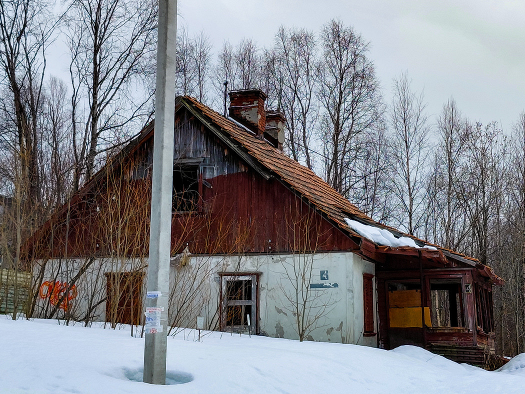 Мурмаши, улица Зелёный городок, 4